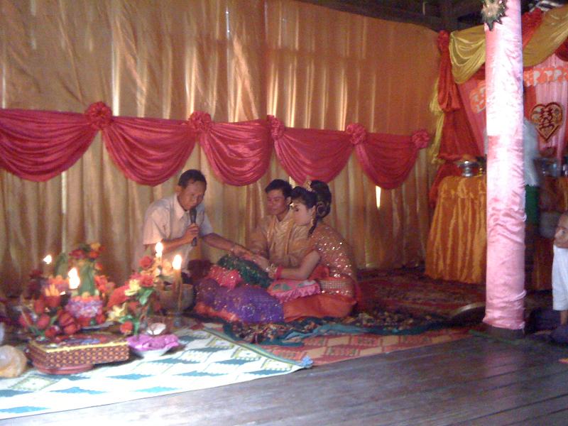 Actual rituals at the wedding did not seem very many..